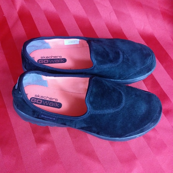 ladies sketchers size 6